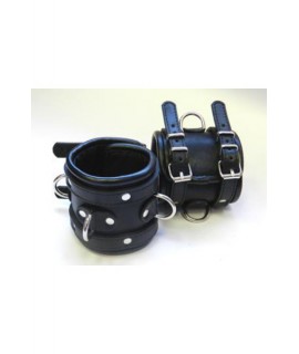 Наручники широкие обернутые черные