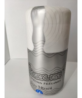 Мастурбатор Magical kiss c вибрацией